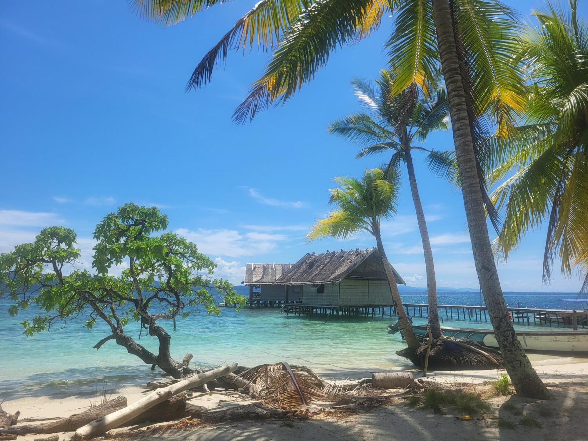 Frances Homestay - Raja Ampat Pulau Mansuar ภายนอก รูปภาพ